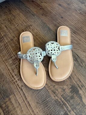 Dolce Vita Silver and Tan Leather Thong Sandals